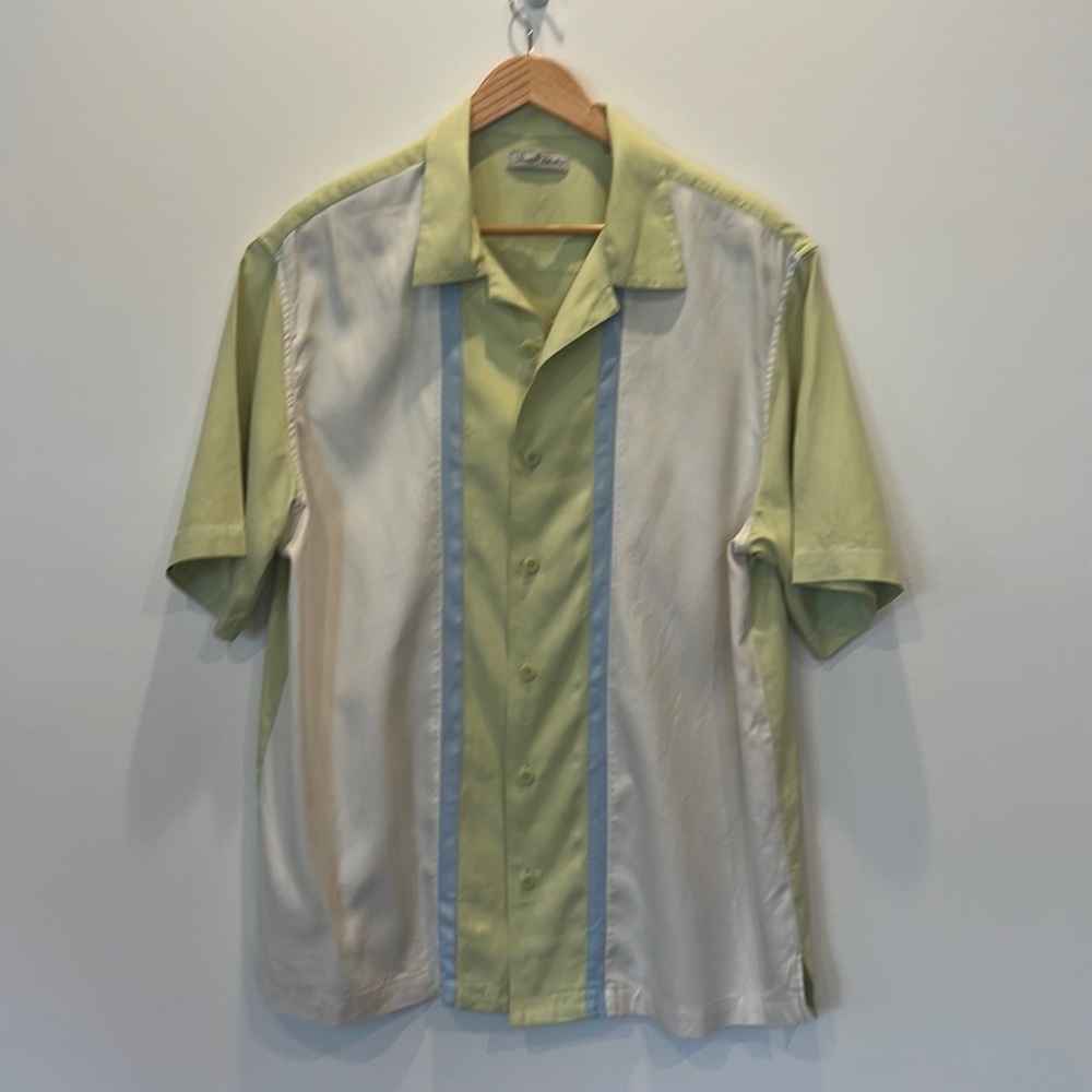 Men’s Paradise Collection, 100% washable silk Caribbean style camp shirt, size L